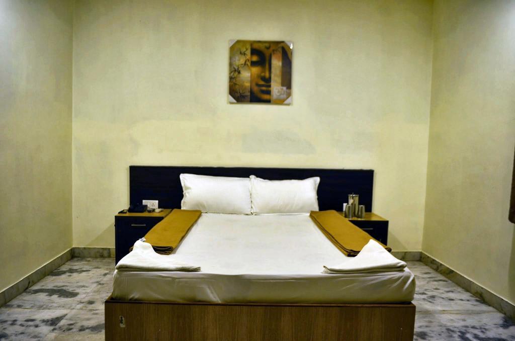 Hotel Arunachala Tiruvannamalai Bagian luar foto